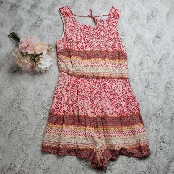✨️CL Lush Pink Multicolor Sleeveless Lightweight Romper Size S - Picture 1 of 15